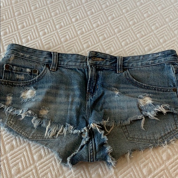 BDG low rise denim boyfriend shorts